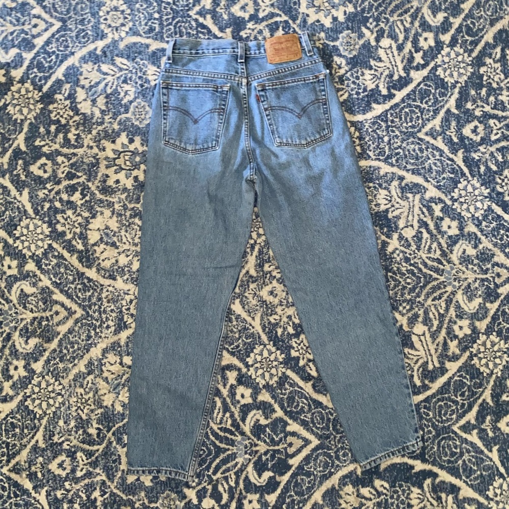 Levi's High-Rise Straight Jeans in Medium Blue